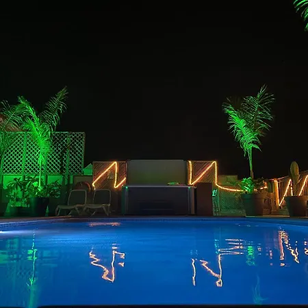 Villa Puerto Santiago: Luxury 5-bedroom With Pool And Disabled Access