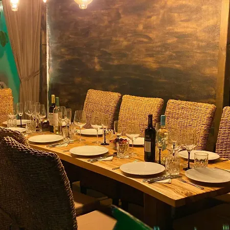 Puerto Santiago: Luxury 5-bedroom With Pool And Disabled Access Puerto de Santiago (Tenerife)
