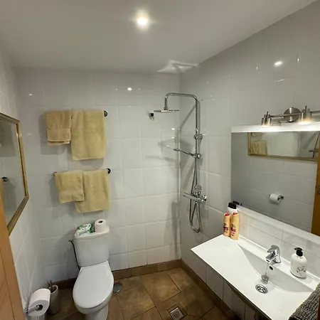 Puerto Santiago: Luxury 5-bedroom With Pool And Disabled Access Villa Puerto de Santiago (Tenerife)