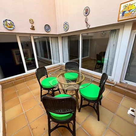 Puerto Santiago: Luxury 5-bedroom With Pool And Disabled Access