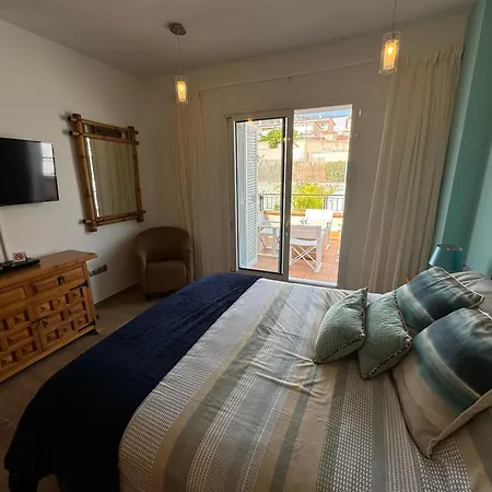 Puerto Santiago: Luxury 5-bedroom With Pool And Disabled Access *