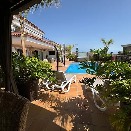Puerto Santiago: Luxury 5-bedroom With Pool And Disabled Access *